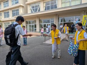 R7.7.4小松能美保護司会 寺井高校啓発１